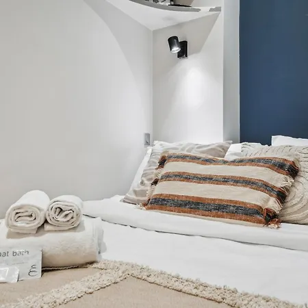 Eiffel & Invalides - Cityapartmentstay *